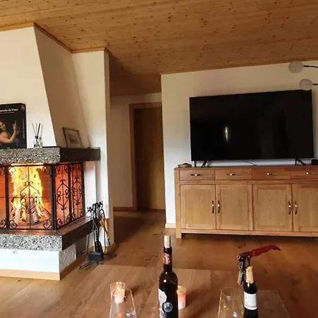 Saaner Mountain Home. * Gsteig